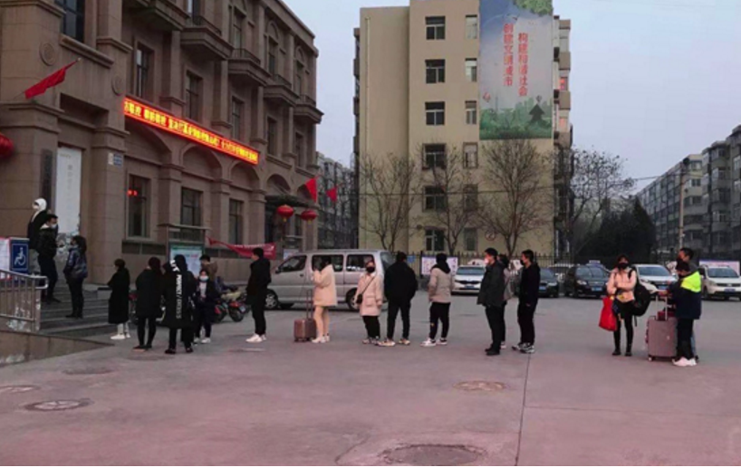 【抗击疫情】平凡小人物绘制“群英谱” 坚守虽无声却是大英雄