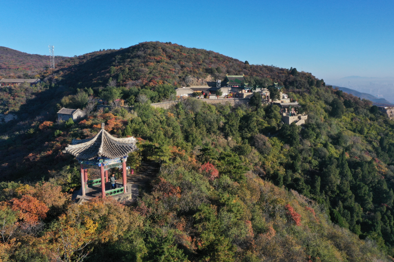 黄龙山国家AAAA级旅游景区