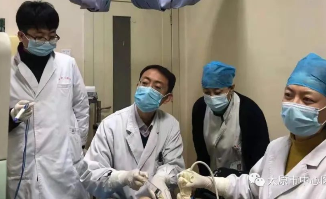 微波怎么治疗百项技术 ｜ 不开刀、不留痕——乳腺肿物微波消融术“一针”搞定 轻松“秒杀”肿瘤_https://www.jmylbn.com_新闻资讯_第2张