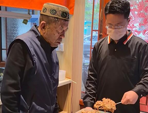 “老巷烟火繁华”系列报道 马三园蒸饺：笼腾浅雾 唇齿留香
